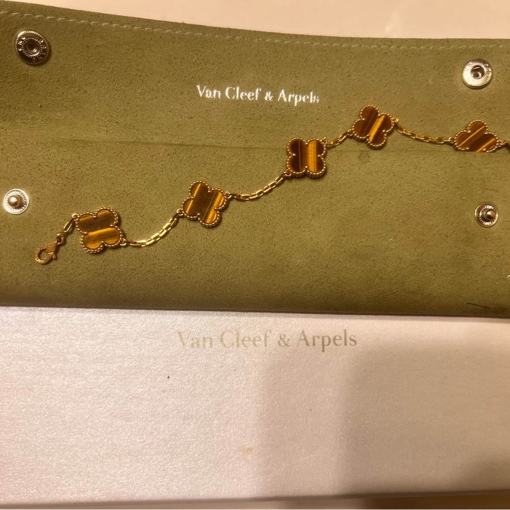 Van Cleef & Arpels Tigers Eye & Gold Bracelet Alhambra Motifs
